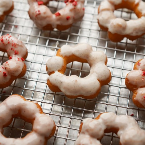 tray of glazed mochi donuts
